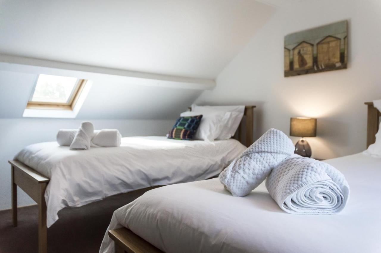 Foxglove - Luxurious Barn Conversion - Blossom Farm Johnston Екстер'єр фото