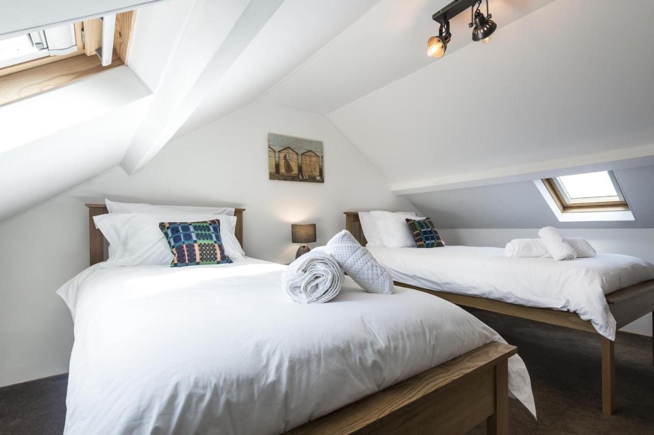 Foxglove - Luxurious Barn Conversion - Blossom Farm Johnston Екстер'єр фото